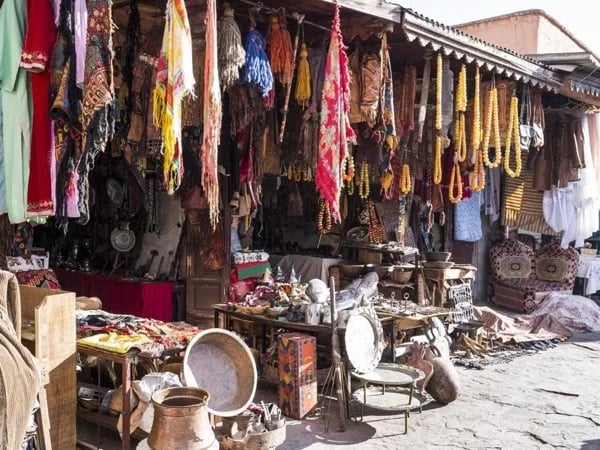 The souks and the Djamaà el Fna square walking half-day tour