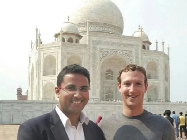 Same Day Taj Mahal - Private tour with chauffer driven car