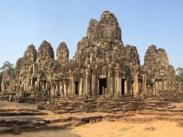 Phnom Penh - Battambang - Siem Reaper 6 day tour