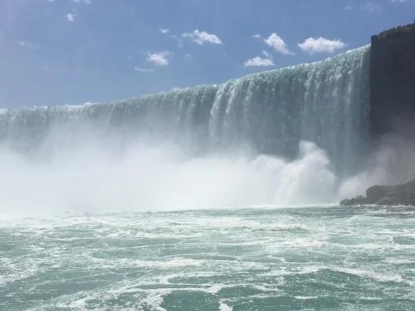 Toronto, Niagara Falls & Winery Private Tour