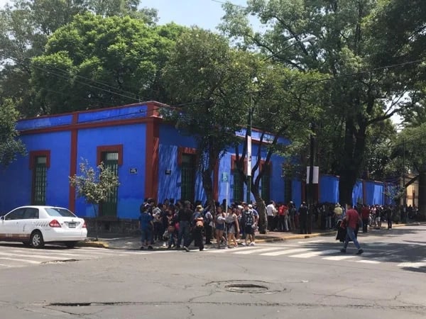 Frida Kahlo Museum, Coyoacan Neighborhood and Diego Rivera's Studio in Mexico City