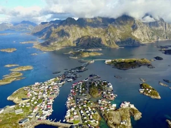 The Amazing Lofoten - VIP Private Tour from Svolvaer - small group (1-4 pax)
