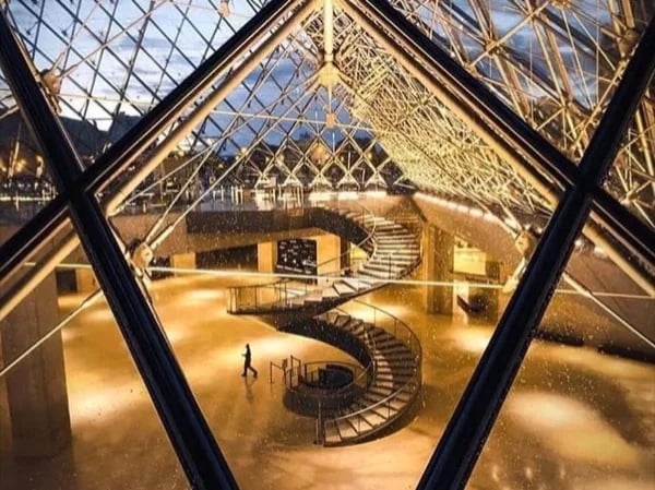Highlights and secrets in the Louvre