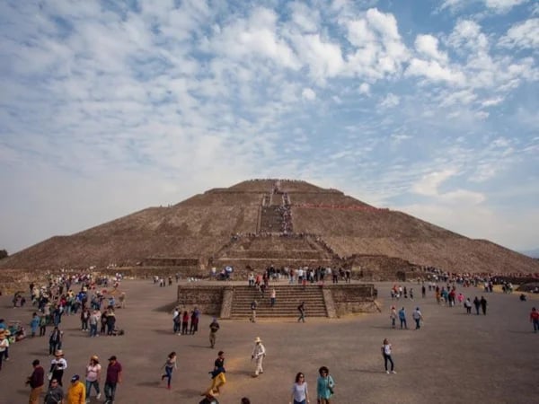 Unique Teotihuacan & fascinating Tlatelolco