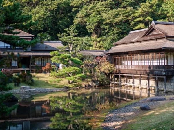 Explore historic & modern spots of Yokohama, Shore Excursion with Private car