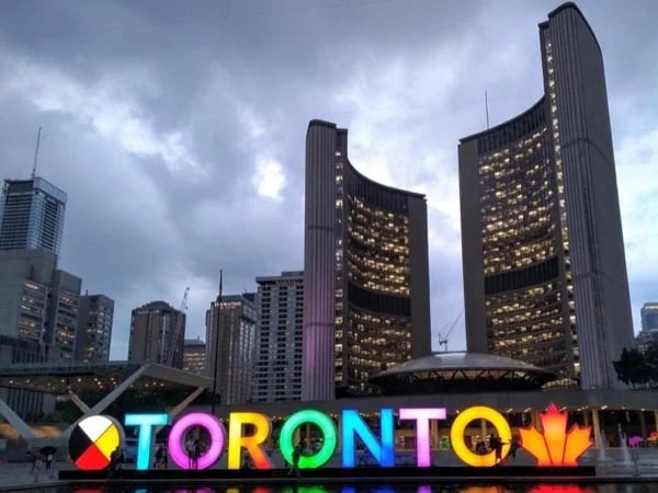 Full Day Toronto Downtown Tour