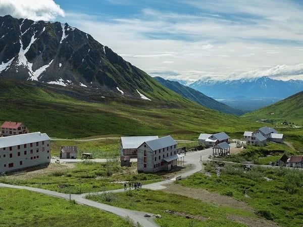 Independence Mine Alaska - Full Day Tour