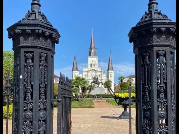 NOLA in Ninety! A 90-minute walking tour of the Heart of the French Quarter!