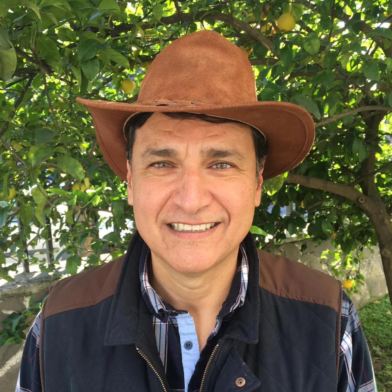 Luis B.