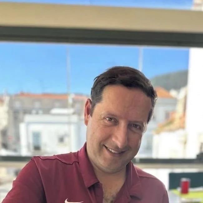João L.