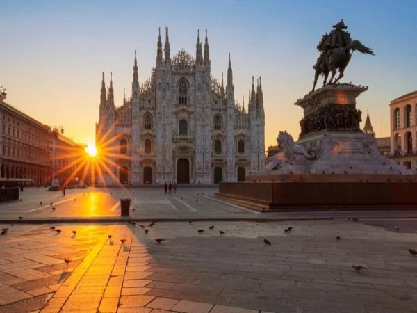 Highlights of Milan - Private Walking Tour