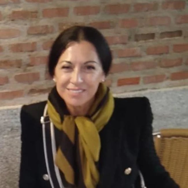 Victoria D.