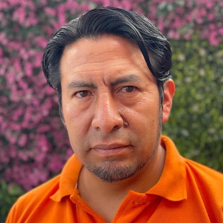 Gustavo T.