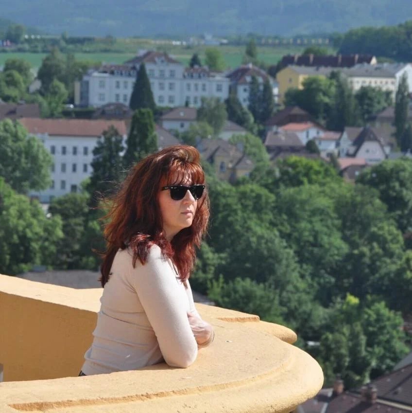 Elena H.