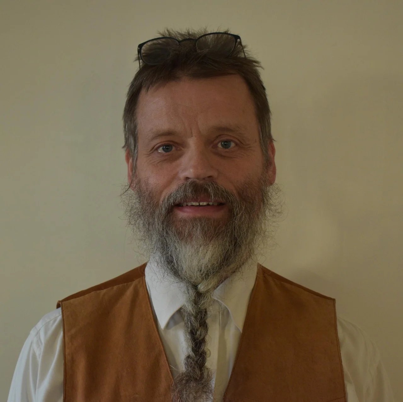 Johnnie Vang G.