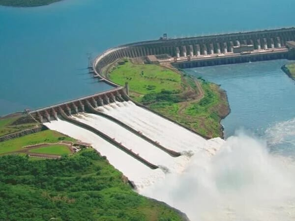 Itaipu Dam - Hydroeletric Powerplant